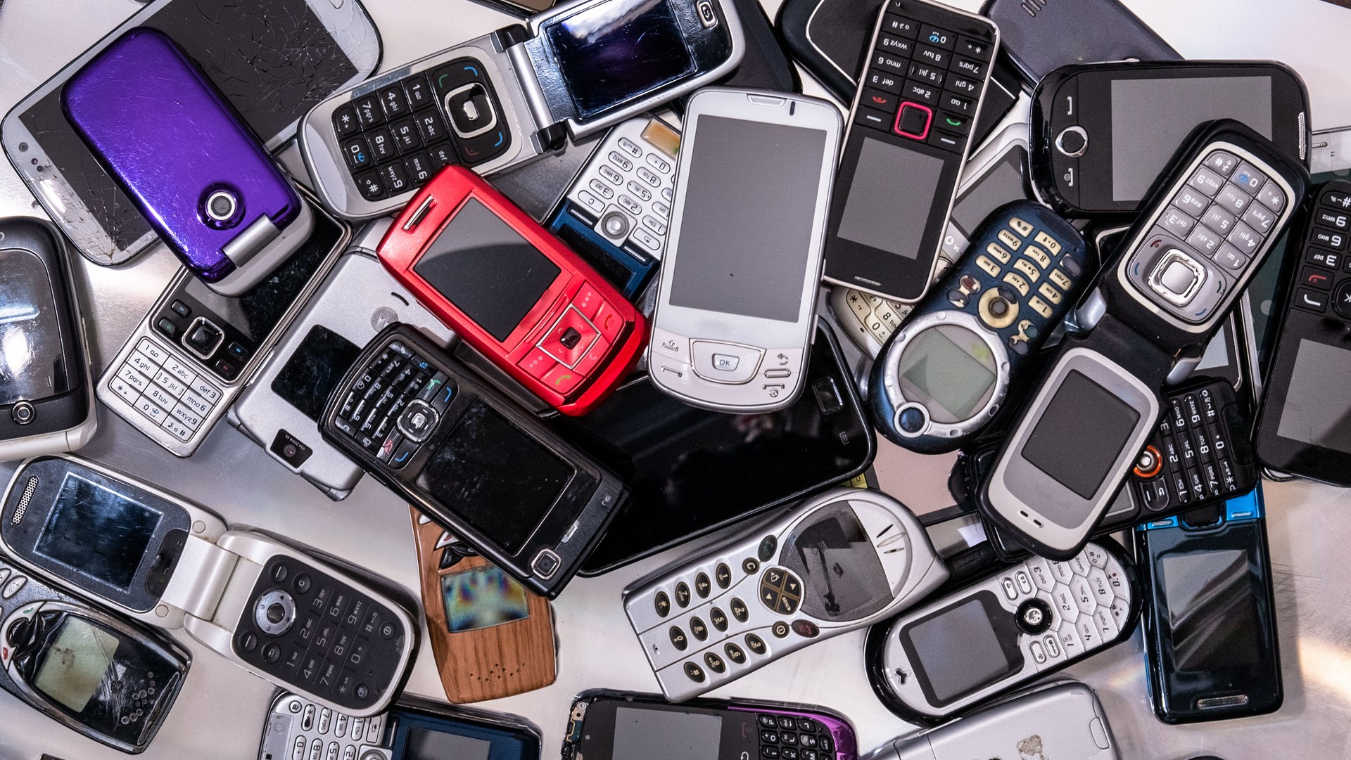 Recycling mobile and smart phones